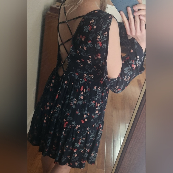 American Eagle Floral Dress Boho Open Shoulder Open Back Size Medium - Picture 5 of 16